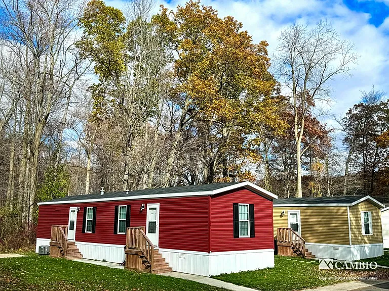 Holiday Woods — Photo 9