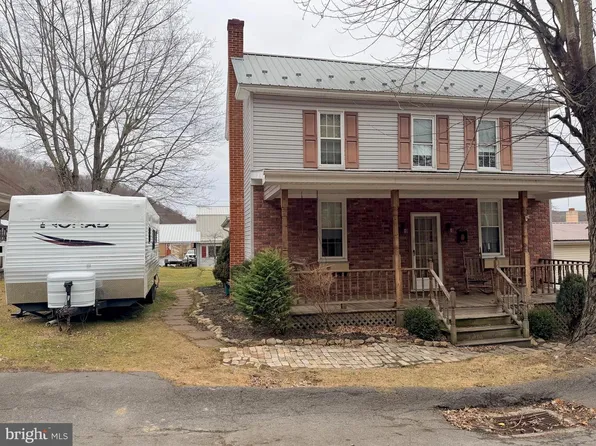 125 Meadow St, Orbisonia, PA 17243