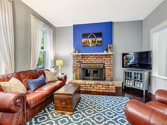 3rd image of 4972 Tyrolean Ave