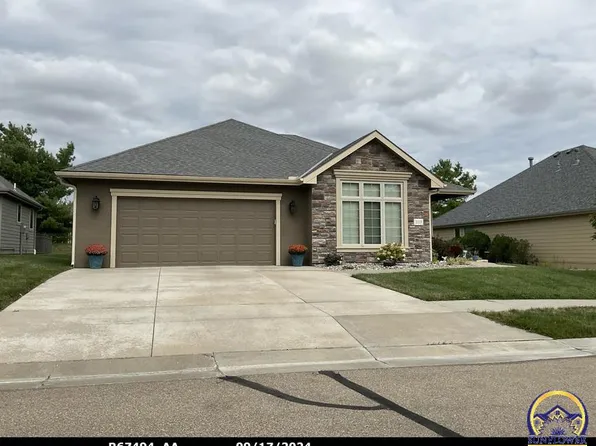 2228 SW Millers Glen Dr, Topeka, KS 66614