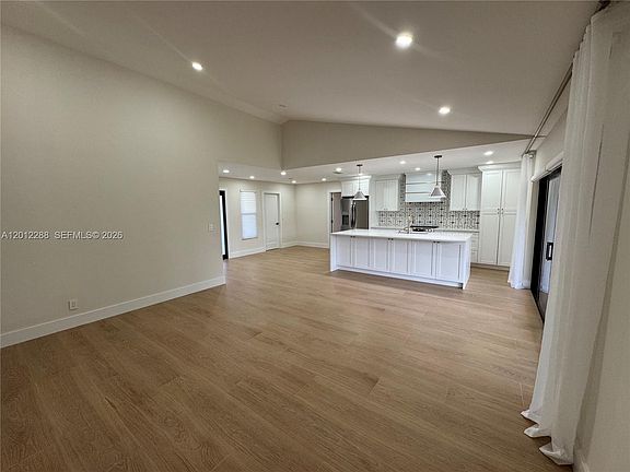 4th image of 9234 Southampton Pl