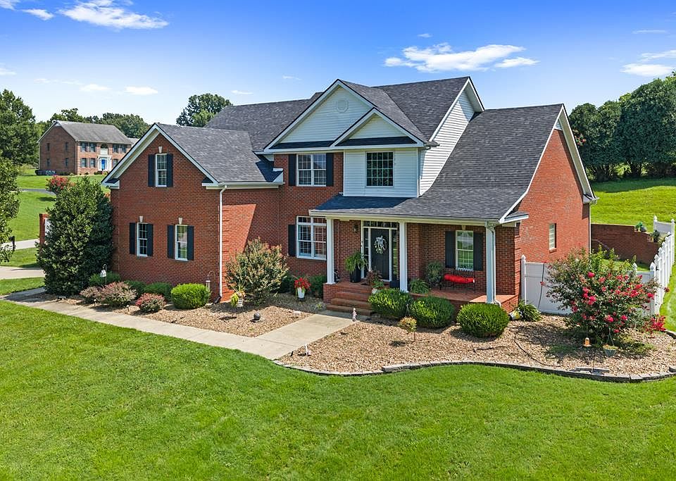 1st image of 200 Shannon Ln