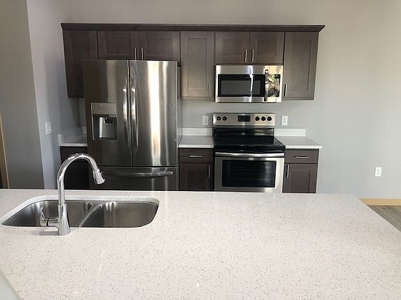 2nd image of 6036 Driscoll Dr #6036