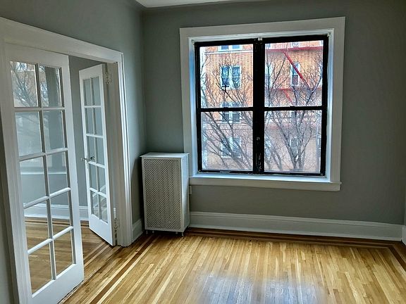 2nd image of 2103 38th St APT 2