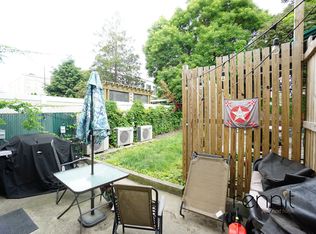 583 Onderdonk Ave, Ridgewood, NY 11385