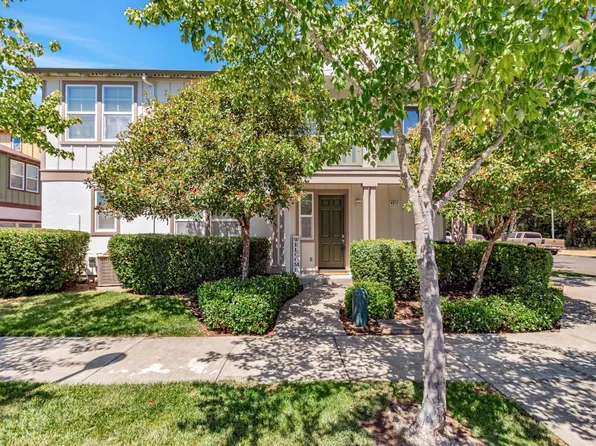 4312 Streamside Drive, Santa Rosa, CA 95409