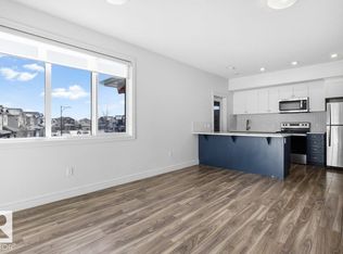 446 Allard Blvd SW #19, Edmonton, AB T6W3S7