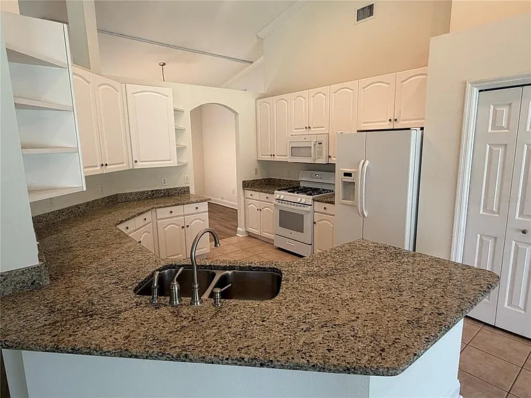 14832 Heronglen Dr — Photo 12