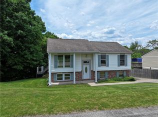 421 Rampart Blvd, New Kensington, PA 15068