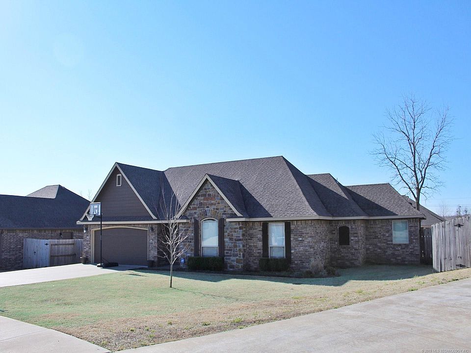 1st image of 4095 Highland Dr