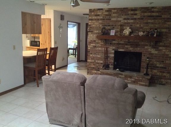 3rd image of 1307 Wandering Oaks Dr