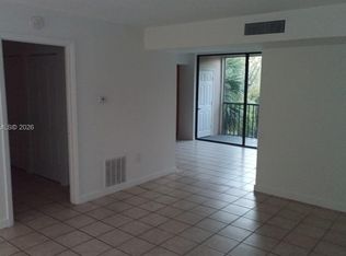 8400 SW 133rd Avenue Rd APT 318, Miami, FL 33183