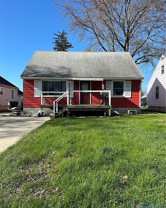 1st image of 209 Carr Ave
