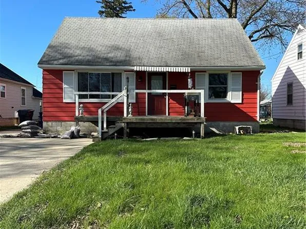 209 Carr Ave, Bowling Green, OH 43402