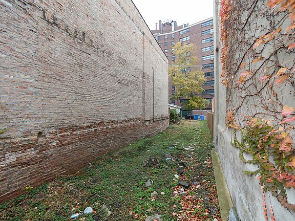 5th image of 4923 S Champlain Ave