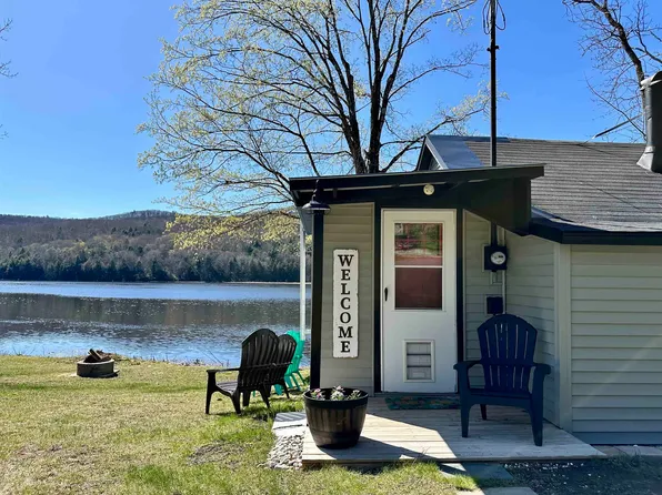 1557 VT Route 30 N, Hubbardton, VT 05732