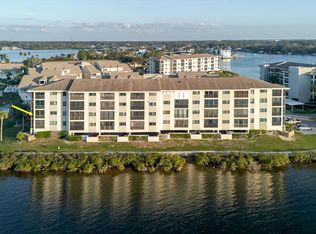 8211 Brent St APT 828, Port Richey, FL 34668