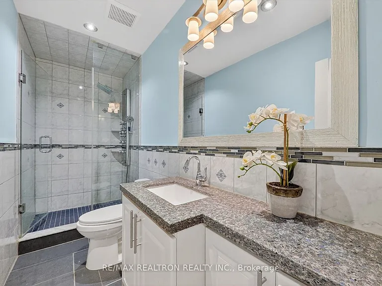 80 Waringstown Dr — Photo 11