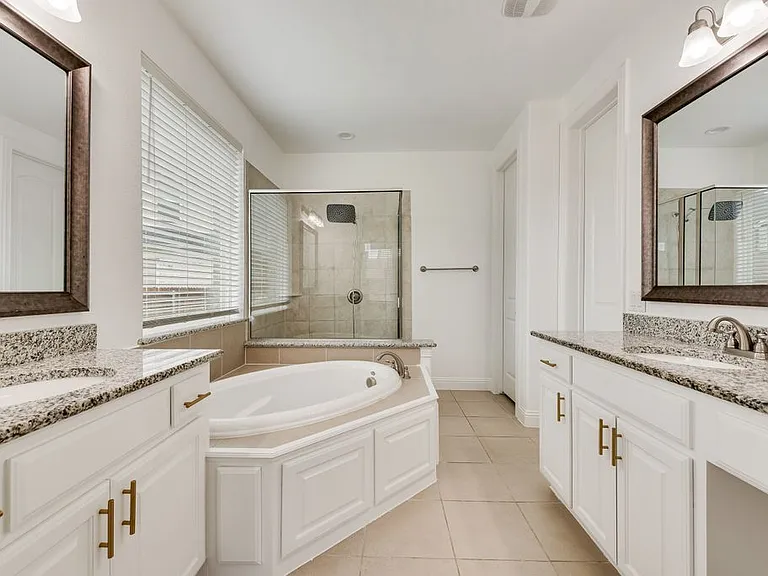 14113 Sugar Hill Dr — Photo 16