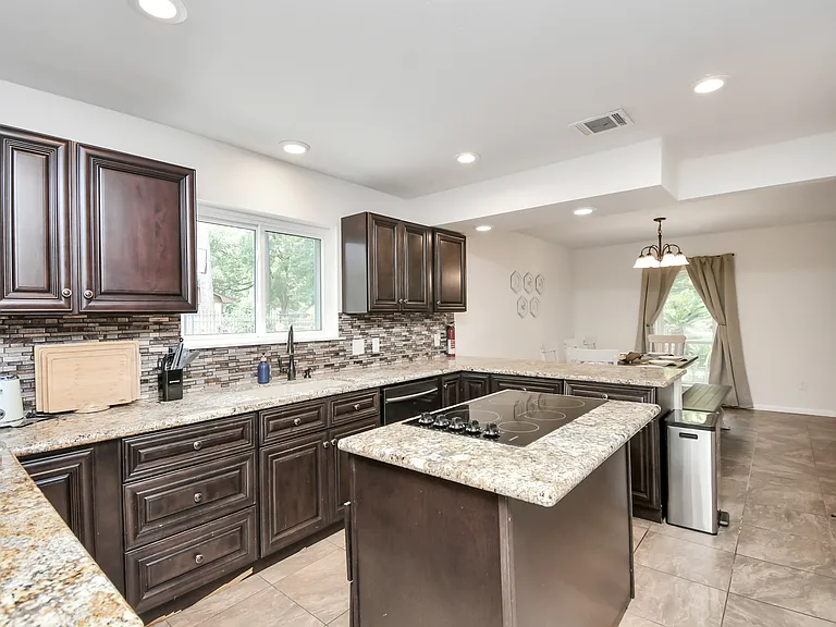16811 Waycreek Rd — Photo 24