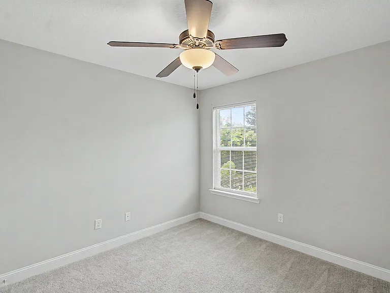 245 Alcott Cir — Photo 28
