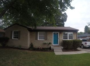 8113 Candleglow Ln, Louisville, KY 40214