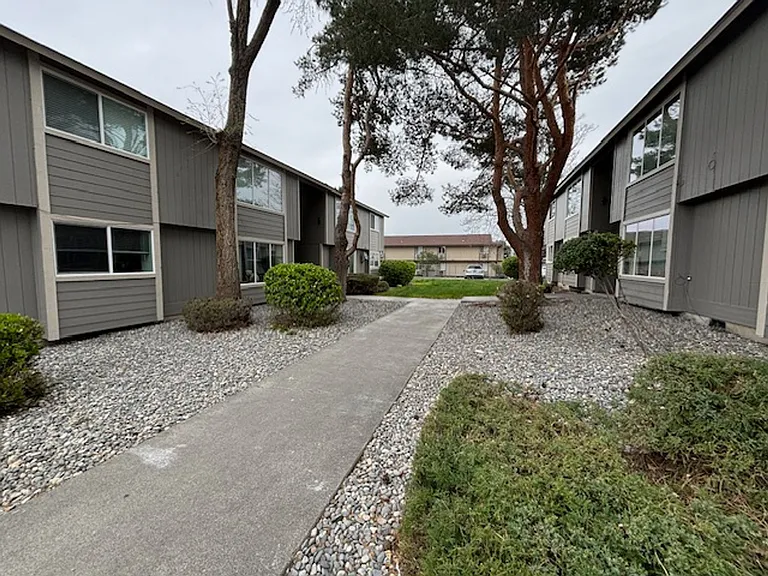 Twenty Westgate Apartments — Photo 18