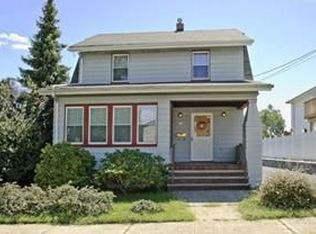 14 Franklin Ave, Saddle Brook, NJ 07663