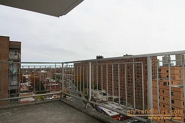 Rented by aptsandlofts.com