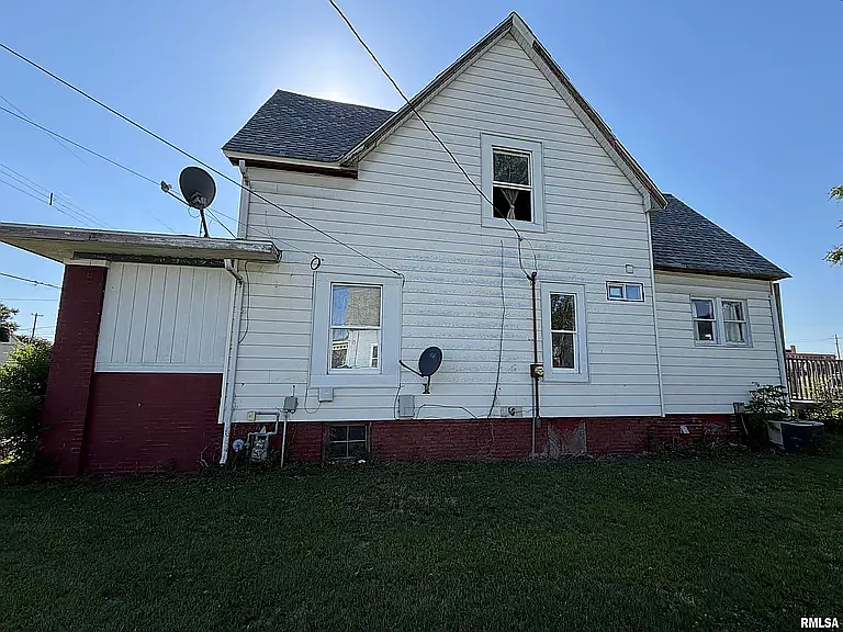 3 bed, 1098 sqft, $850 — Photo 3