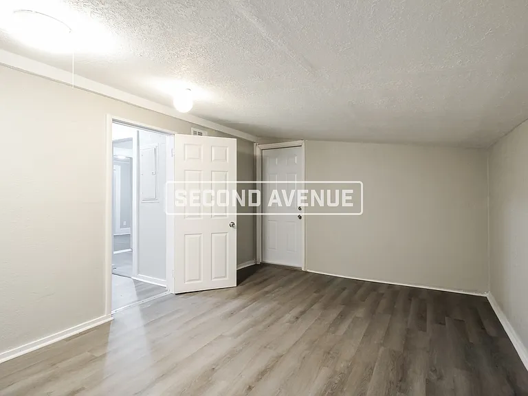 1522 W 22nd St — Photo 13