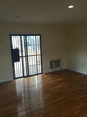 Rented by Keller Williams NYC | media 22