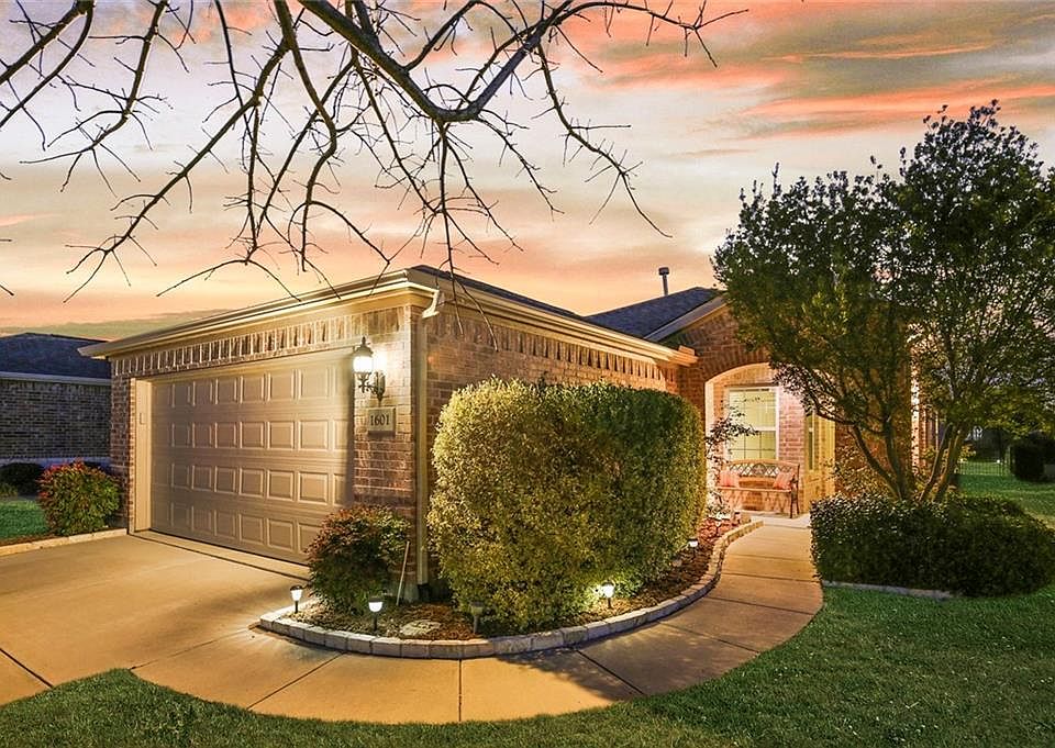 1st image of 1601 Antelope Hills Dr