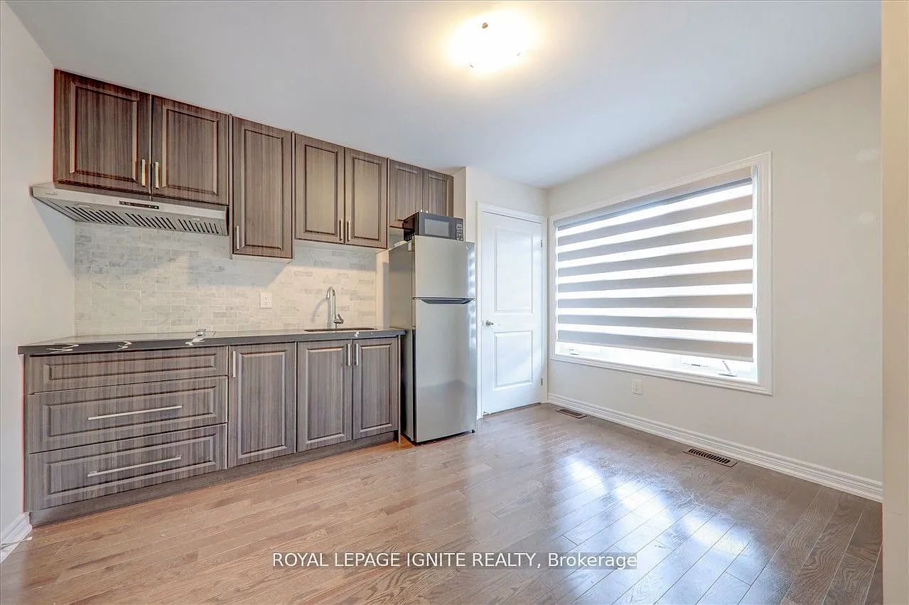 2 bed, $1,600 — Photo 3