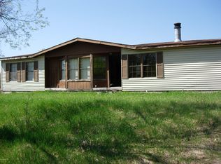 17066 Airport Rd, Wellston, MI 49689
