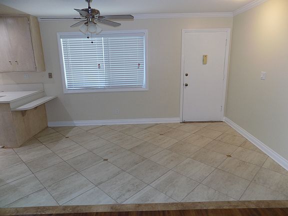 4th image of 764 W 30th St APT 1