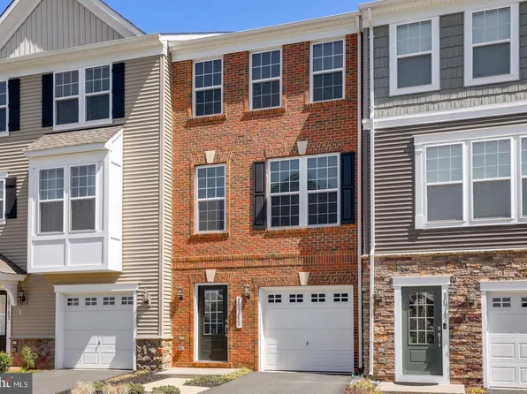 10745 Caledonia Meadow Dr, Manassas, VA 20112