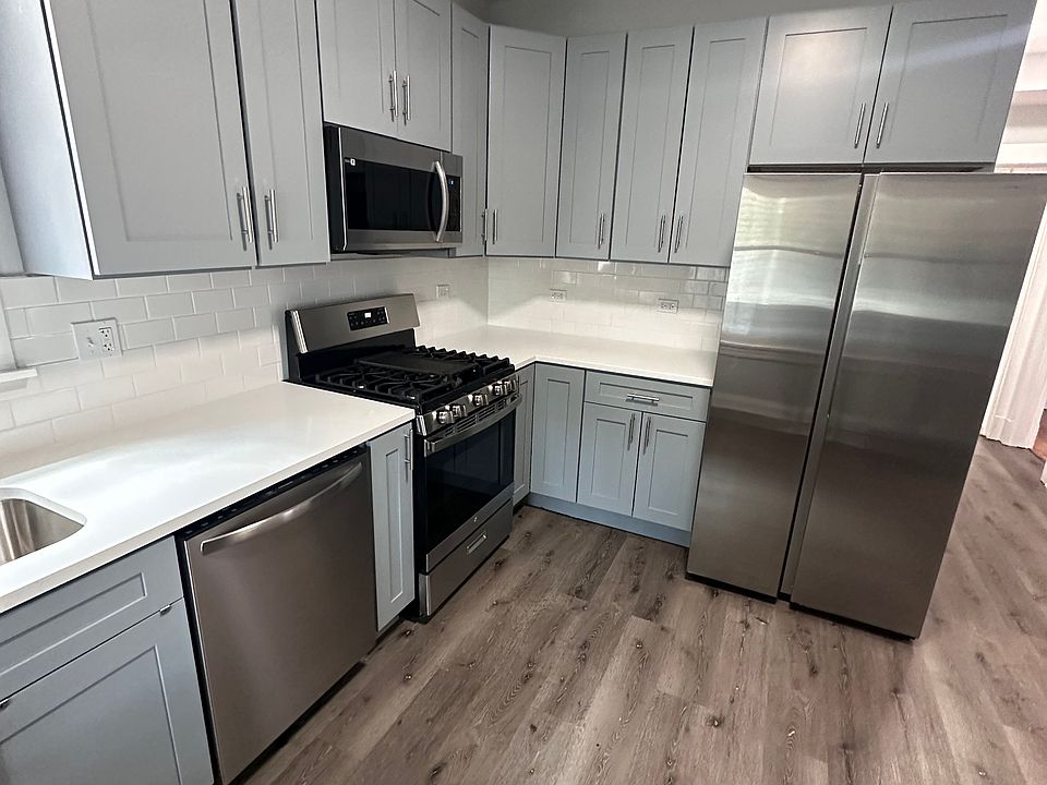 1st image of 2327 N Hamlin Avenue # Fl 2nd