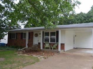 45 Evergreen Ct, Ballwin, MO 63021