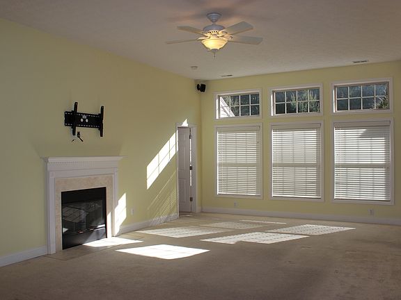 Great Room with Fireplace