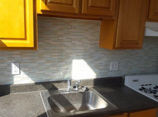 1713 Tasker St #2R, Philadelphia, PA 19145