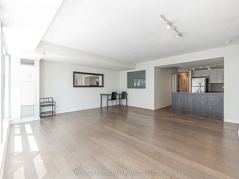 11 Saint Joseph St #1802 — Photo 9