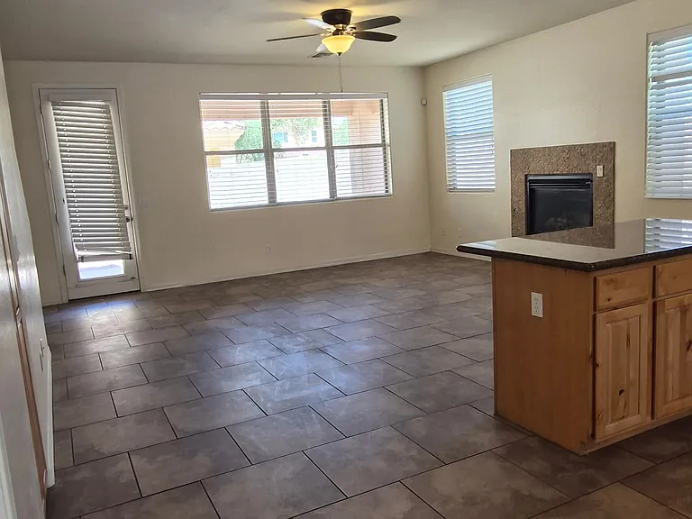 1442 S Newberry Ln — Photo 9
