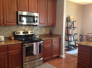 825 Brightleaf Pl, Chesapeake, VA 23320