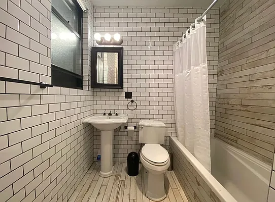 Rented by Voro NYC | media 25