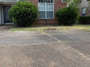 7769 Shadowland Dr, Memphis, TN 38125
