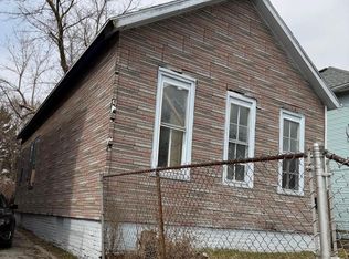 1140 La Salle St, Racine, WI 53404