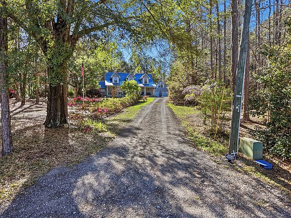 4th image of 675 Spring Lake Rd