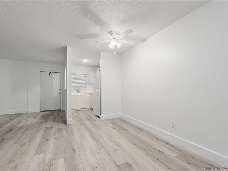 660 SW Bryant Ave #10 — Photo 9