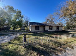 502 Palmer St, Bangs, TX 76823